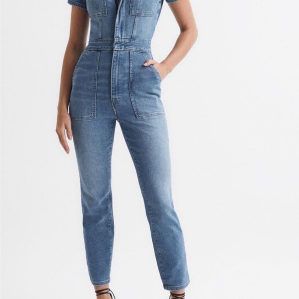 Good American Light Blue Straight-Leg Women’s Jeans